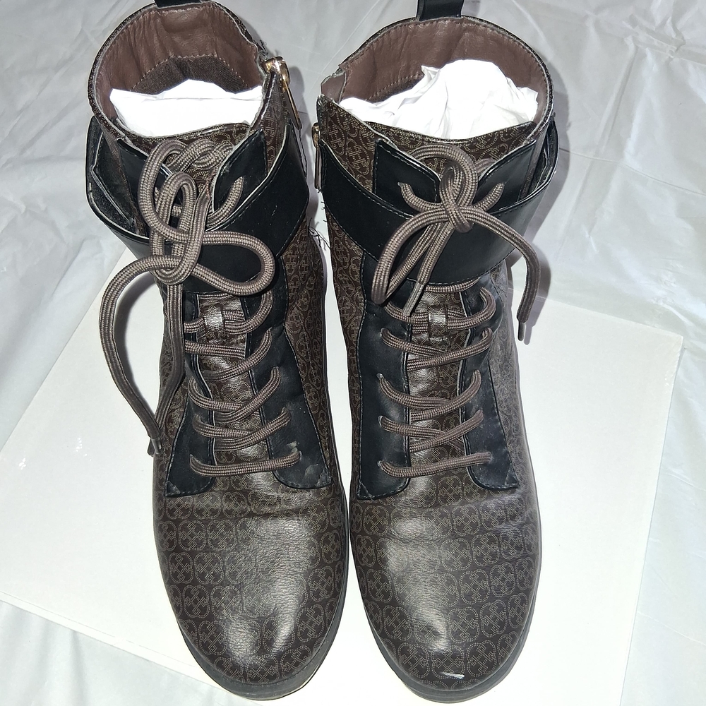 Stylish Black and Brown Lace-Up Women's Boots